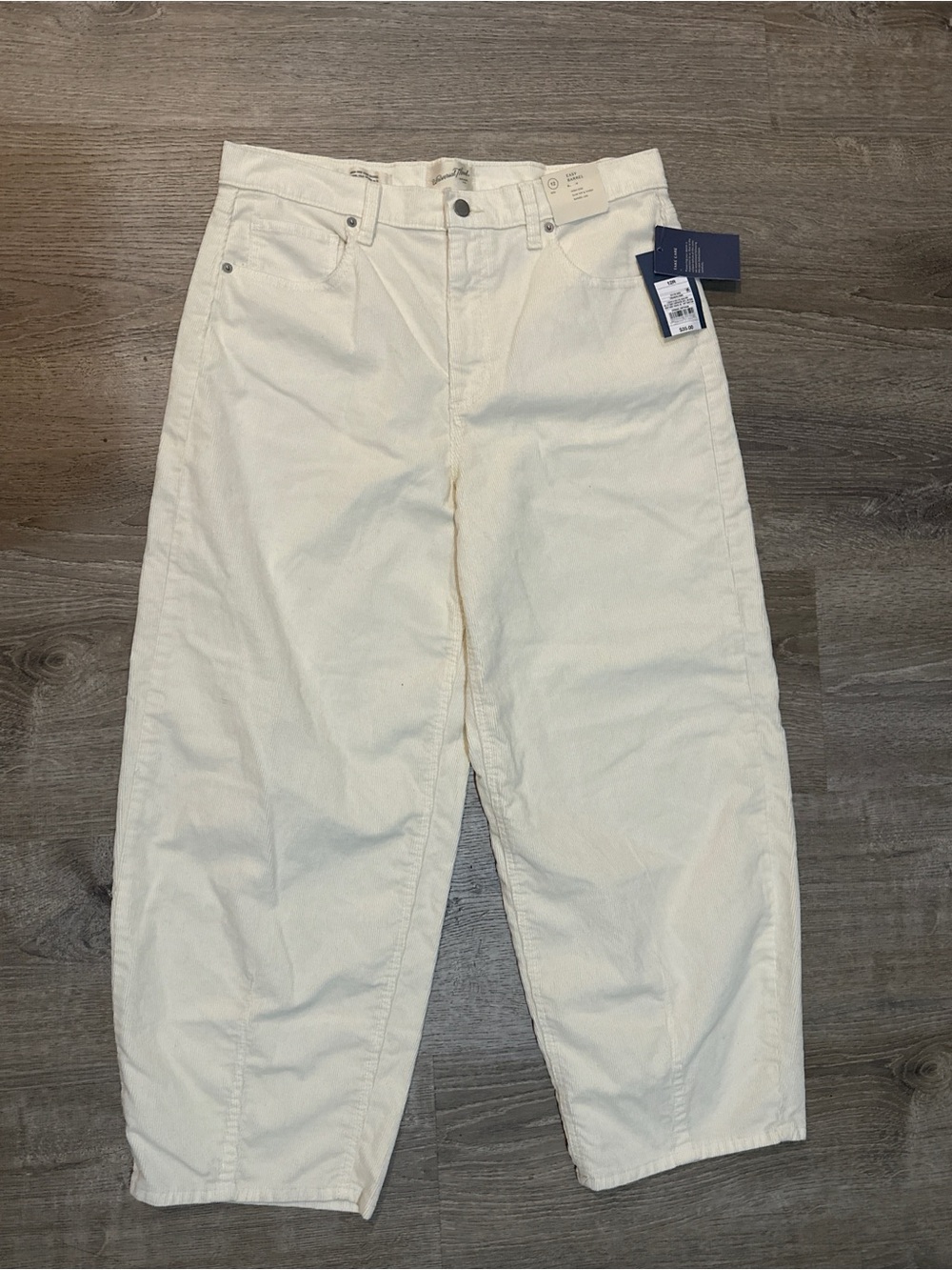 Universal Thread High-Rise Easy Barrel Pants Size 12 Cream Corduroy NWT